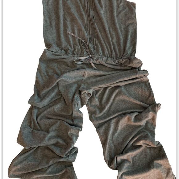 Attention Gray Long Romper - Picture 4 of 4